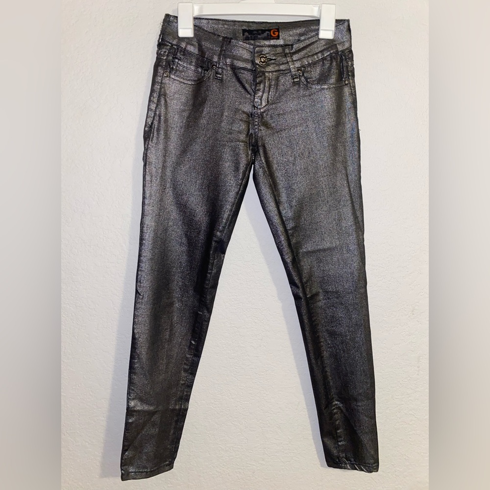 Guess jeans size 27